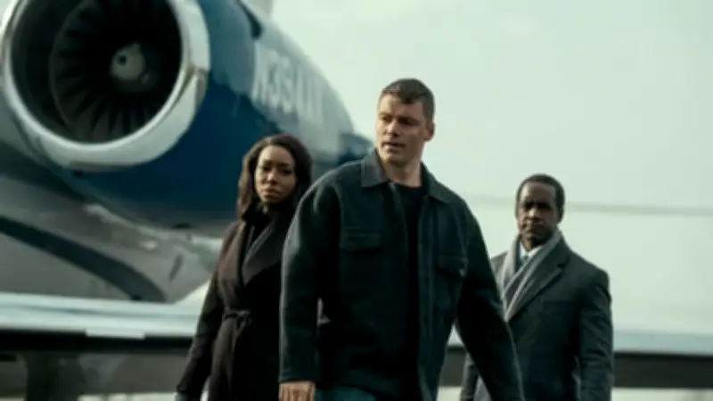 ওটিটি প্ল্যাটফর্মে নতুন সিরিজের জোয়ার: নেটফ্লিক্স, অ্যামাজন, জি৫ ও অ্যাপল টিভি প্লাসে মুক্তি