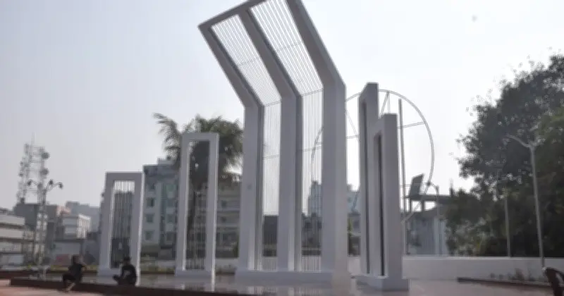 রাজশাহীর প্রথম শহীদ মিনার: রাষ্ট্রীয় স্বীকৃতি নেই, নতুন কেন্দ্রীয় মিনার উদ্বোধনহীন