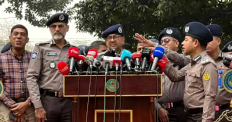 একুশে ফেব্রুয়ারিতে নিরাপত্তার কোনও আশঙ্কা নেই, ১৫ হাজার পুলিশ মোতায়ন: ডিএমপি কমিশনার