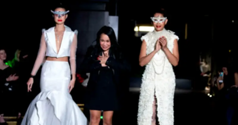 নিউইয়র্ক ফ্যাশন উইকে শো-স্টপার হিসেবে মাকসুদা প্রিয়তী, বাংলাদেশ-আয়ারল্যান্ডের গর্ব