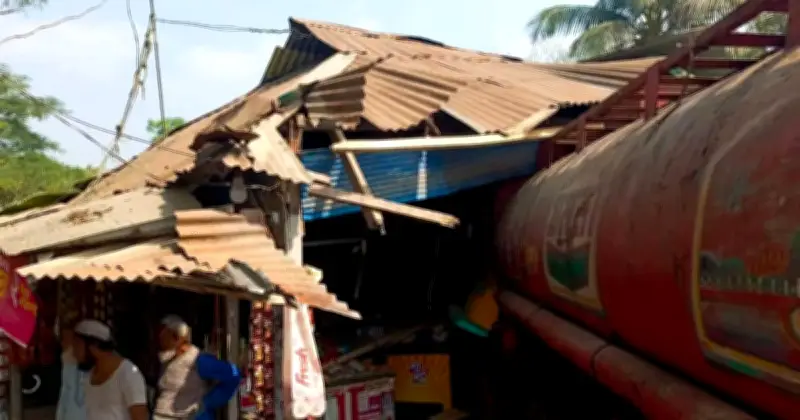 নোয়াখালীর কবিরহাটে তেলবাহী ট্রাকের ভয়াবহ দুর্ঘটনায় দুজন নিহত, তিনজন আহত