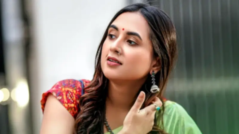 তানিয়া বৃষ্টির ব্রেন টিউমার অস্ত্রোপচার সফল, এখন বাসায় বিশ্রামে