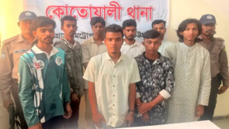 নিষিদ্ধ যুবলীগের ঝটিকা মিছিলে ৮ সদস্য গ্রেপ্তার, নাঙ্গলকোটে ইমাম চাকরিচ্যুত