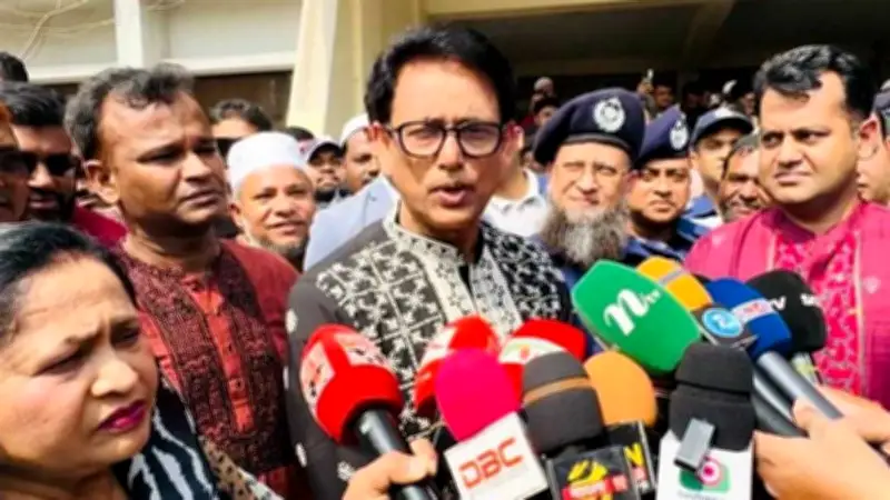 রমজান মাসে সিএনজি স্টেশন বন্ধের সময়সূচি পরিবর্তন, আওয়ামী লীগের নতুন কার্যালয়ে বঙ্গবন্ধুর ছবি স্থাপন