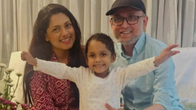 মোস্তফা সরয়ার ফারুকীর জন্মদিনে পারিবারিক ছবি ও আবেগঘন বার্তা