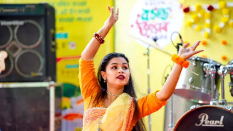 ড্যাফোডিলে বসন্ত উৎসব: সংস্কৃতি ও আনন্দে মুখর ক্যাম্পাস