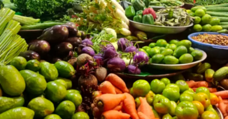 রমজানে পুরান ঢাকার বাজারে দৈনন্দিন পণ্যের দামে চরম উত্থান, ভোক্তাদের উপর চাপ