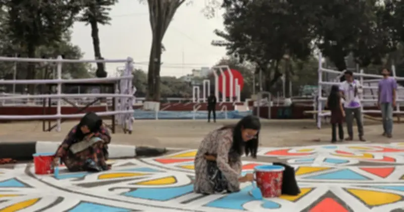 ঢাকার কেন্দ্রীয় শহীদ মিনার সজ্জিত, প্রস্তুতি চূড়ান্ত: একুশে ফেব্রুয়ারি পালনে নানা আয়োজন