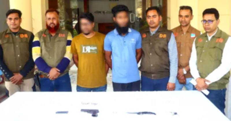 যশোরে নিষিদ্ধ সংগঠনের নেতা হত্যাকাণ্ডে জড়িত দুইজন গ্রেফতার, অস্ত্র উদ্ধার