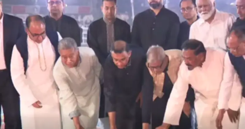 বিএনপির শহীদ মিনারে শ্রদ্ধা: তারেক রহমানের নেতৃত্বে ভাষা শহীদদের স্মরণ