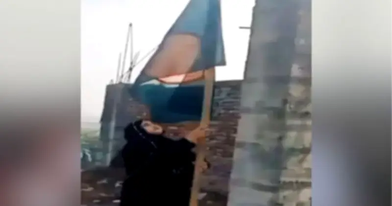 কেরানীগঞ্জে আওয়ামী লীগের পরিত্যক্ত কার্যালয়ে জাতীয় পতাকা উত্তোলনের ঘটনা