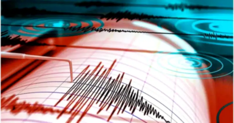 পাকিস্তানে শক্তিশালী ভূমিকম্প, আতঙ্কে ঘর ছাড়লেন মানুষ