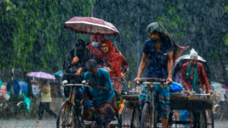 বৃষ্টির পূর্বাভাস, শিক্ষক নিয়োগ ও রাজনৈতিক বক্তব্য: দেশের চার বিভাগে আবহাওয়ার আভাস