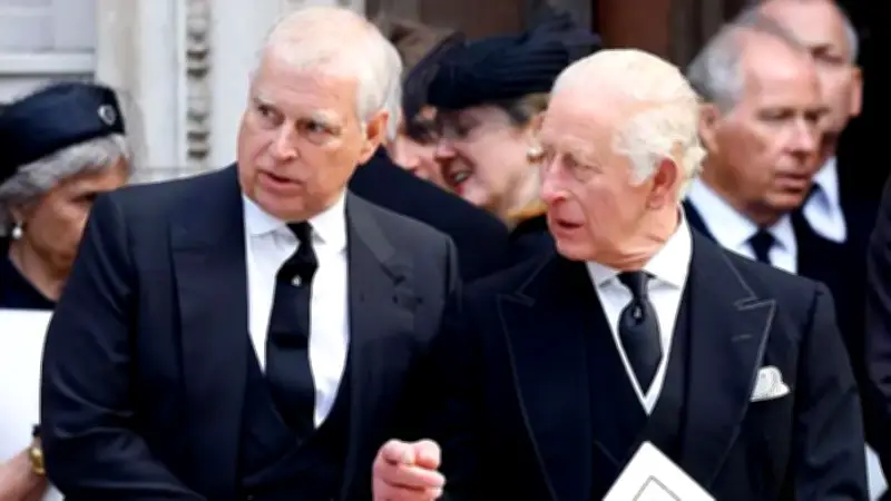 রাজকীয় ভাইদের দ্বন্দ্ব থেকে শুরু করে রাজনৈতিক বিতর্ক: একুশের চেতনা ও শিক্ষক নিয়োগে উত্তপ্ত আলোচনা