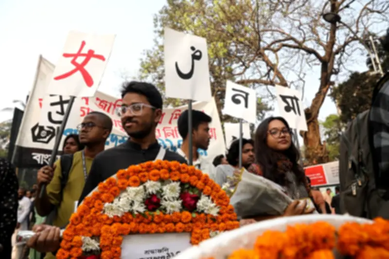 আন্তর্জাতিক মাতৃভাষা দিবসে কেন্দ্রীয় শহীদ মিনারে শ্রদ্ধা নিবেদনের ঢল