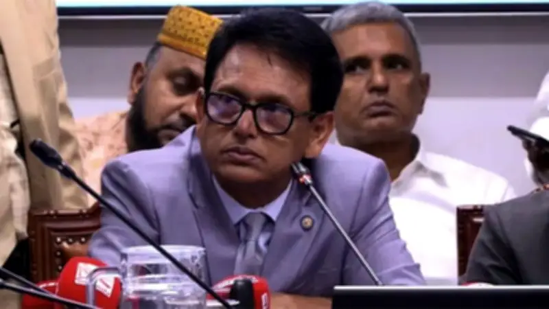 শিক্ষামন্ত্রীর কঠোর বার্তা, মার্কিন রাষ্ট্রদূতের বাংলা শুভেচ্ছা ও রমজানে গ্যাস সংকট