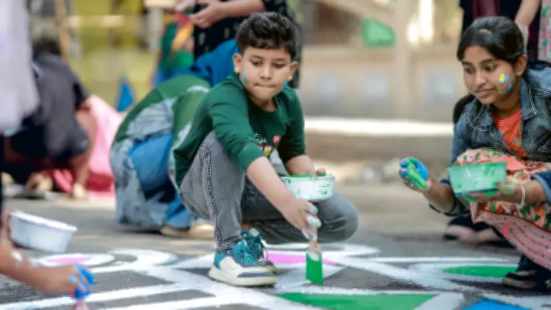 ঠাকুরগাঁওয়ে শহীদ দিবসে বর্ণিল আলপনা, ভাষাশহীদদের প্রতি শ্রদ্ধা নিবেদন