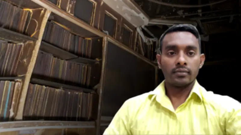 প্রথমা বিক্রয়কেন্দ্রের পোড়া বইয়ের স্তূপে হারিয়ে যাওয়া স্মৃতি ও জীবনের গল্প