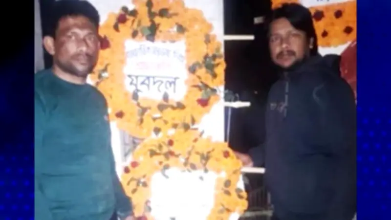 সাতক্ষীরায় যুবলীগের শ্রদ্ধা, প্রধানমন্ত্রীর বৈঠক ও অর্থনীতির চ্যালেঞ্জ