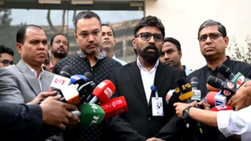 বিএনপি-জামায়াত সংঘর্ষে আহত ১৬, ঈদ সম্মানী নিয়ে ছাত্রদলের ক্ষোভ