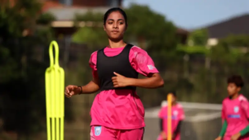 সিডনিতে অনুশীলনে নেমেছে বাংলাদেশ নারী ফুটবল দল, এশিয়ান কাপের প্রস্তুতি জোরদার