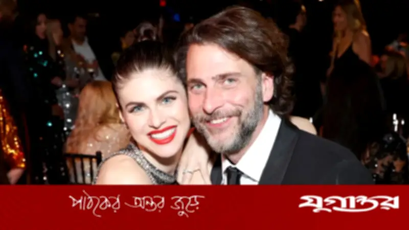 বিয়ের তিন বছর পরই বিচ্ছেদের পথে হাঁটলেন হলিউড দম্পতি দাদারিও ও ফর্ম