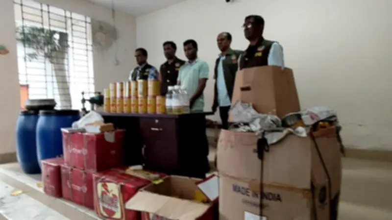 রংপুরে নকল ঘি কারখানায় অভিযান, মালিক আটক ও পাঁচ মণ ভেজাল ঘি জব্দ