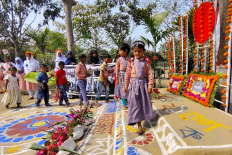 বাংলাদেশে অনলাইন শিক্ষার নতুন সম্ভাবনা: প্রযুক্তির মাধ্যমে শিক্ষার প্রসার