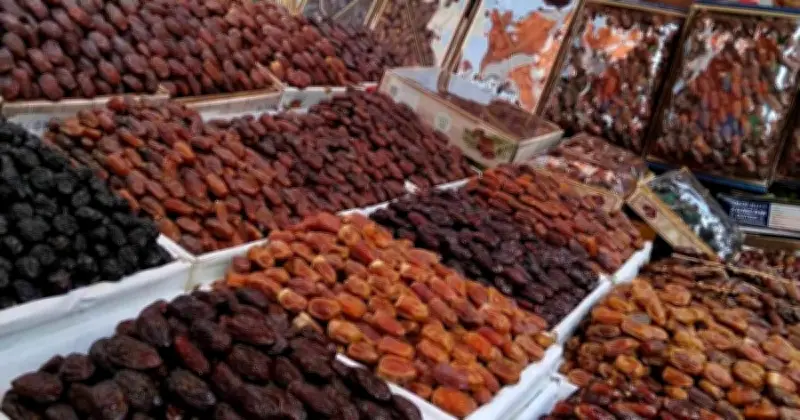 রমজানে খেজুর আমদানি বাড়লেও কম দামি জাতের দাম বেড়েছে, অভিযোগ সুফল পাচ্ছেন না ভোক্তারা