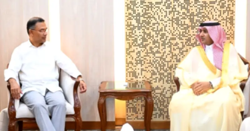 প্রধানমন্ত্রী তারেক রহমানের সঙ্গে সৌদি রাষ্ট্রদূতের সৌজন্য সাক্ষাৎ, হজ ও দ্বিপাক্ষিক সম্পর্ক নিয়ে আলোচনা