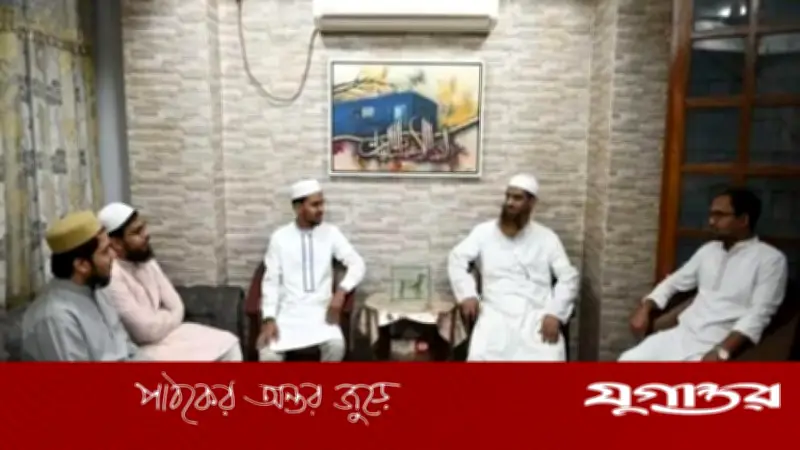 মামুনুল হকের সঙ্গে আসিফ মাহমুদের সৌজন্য সাক্ষাৎ: রাজনৈতিক পরিস্থিতি ও ঐক্য নিয়ে আলোচনা