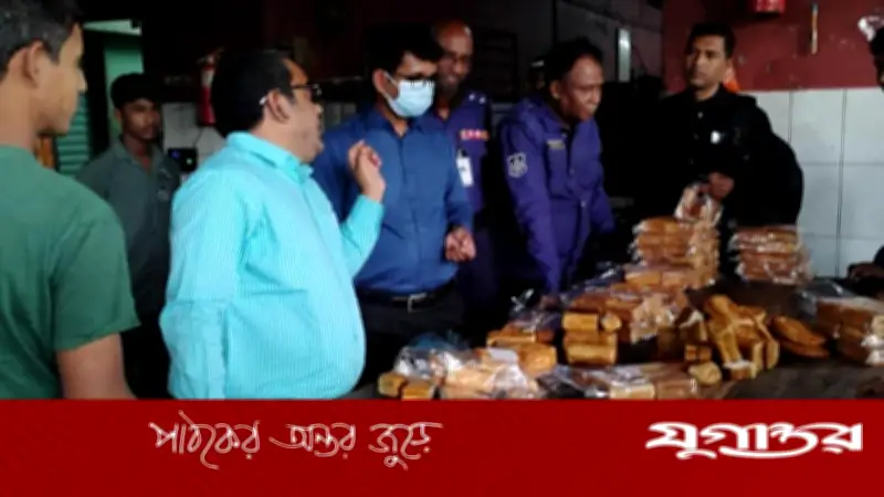 চুয়াডাঙ্গায় ডালডাতে মরা ইদুর ও মেয়াদোত্তীর্ণ খাদ্যে দুই বেকারিকে দেড় লাখ টাকা জরিমানা