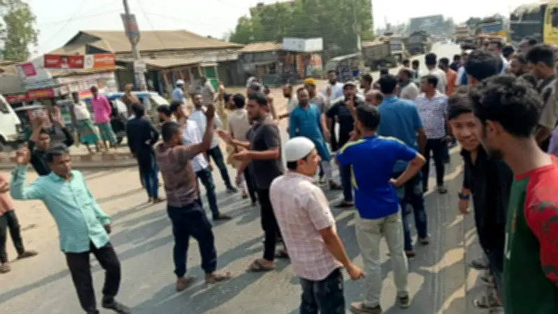 বিএনপি নেতা ফেরদৌস আহমেদের আটকের প্রতিবাদে ঢাকা-সিলেট মহাসড়ক অবরোধ