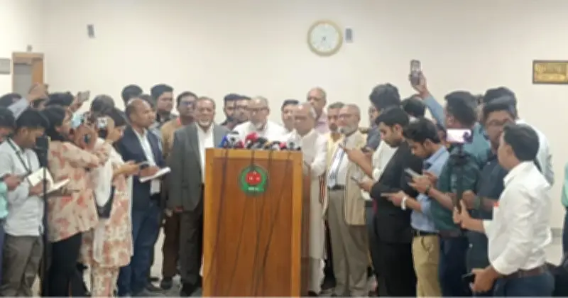 ১৬ বছর বয়সেই জাতীয় পরিচয়পত্র পাবেন তরুণরা, নির্বাচন কমিশনের সিদ্ধান্ত