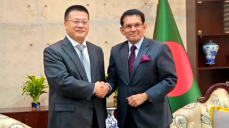 বাংলাদেশে অনলাইন শিক্ষার ভবিষ্যৎ: নতুন নীতিমালা ও চ্যালেঞ্জ