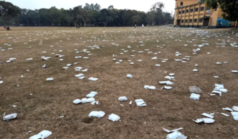 বিএনপির ইফতার মাহফিলের পর বিরামপুর কলেজ মাঠে বর্জ্য জমে, পরিবেশ বিপর্যয়