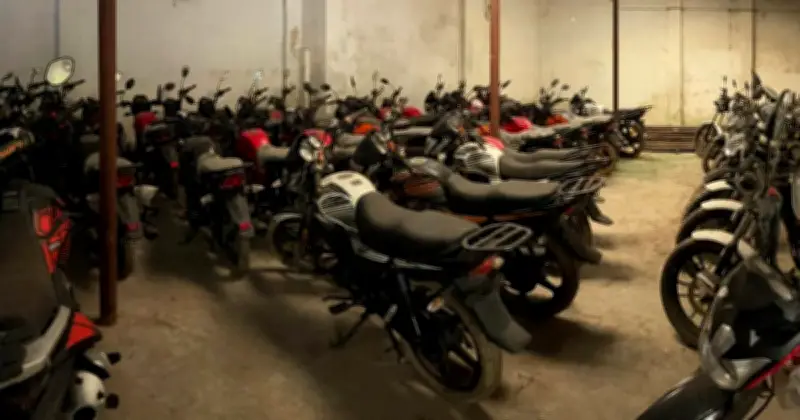 যশোরে ভ্রাম্যমাণ আদালতের অভিযানে ৭৭টি আমেরিকান মোটরসাইকেল জব্দ