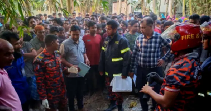 গাইবান্ধা ও ব্রাহ্মণবাড়িয়ায় দুটি হত্যাকাণ্ড: স্কুলছাত্রীর সেপটিক ট্যাংকে গলাকাটা লাশ, যুবকের তিতাস নদীতে মৃতদেহ