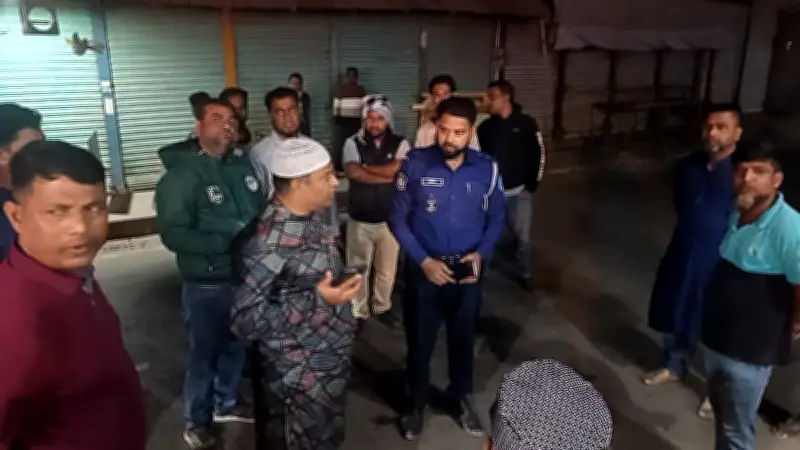 শরীয়তপুরের নড়িয়ায় বিএনপি কার্যালয়ের সামনে ককটেল হামলা, পুলিশের তদন্ত চলছে