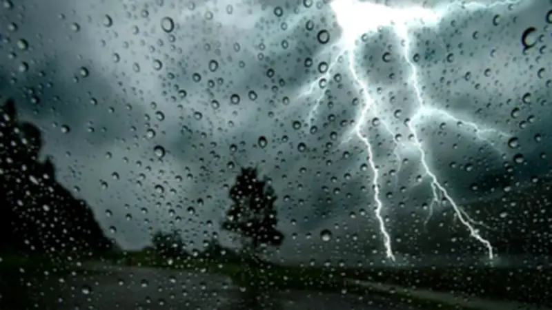 বিশ্বজুড়ে ঘটনাবহুল দিন: ভূমিকম্প, বিমান হামলা, রাজনৈতিক সংঘাত ও অর্থনৈতিক সংবাদ