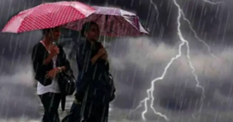 বঙ্গোপসাগরে সুস্পষ্ট লঘুচাপ, চার বিভাগে দুদিন বজ্রবৃষ্টির সম্ভাবনা