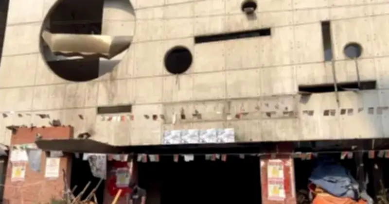 নির্বাচন পরবর্তী আওয়ামী লীগ কার্যালয় খোলার ঘটনায় রাজনৈতিক অঙ্গনে উত্তপ্ত বিতর্ক