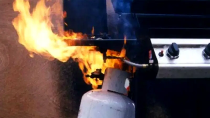 হাজারীবাগে গ্যাস বিস্ফোরণে শিশুসহ ৯ দগ্ধ, ঢাকা বিশ্বের দূষিত শহর তালিকায় শীর্ষে