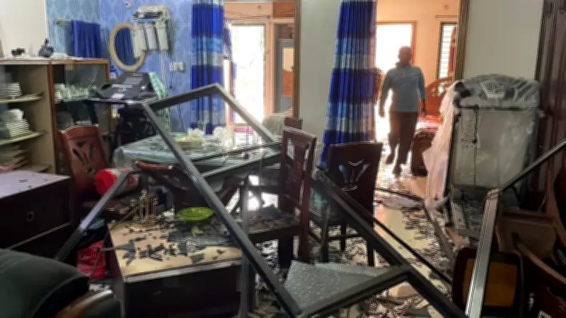 চট্টগ্রামের হালিশহরে বিস্ফোরণে ৯ জন দগ্ধ, উন্নত চিকিৎসায় ঢাকায় স্থানান্তর