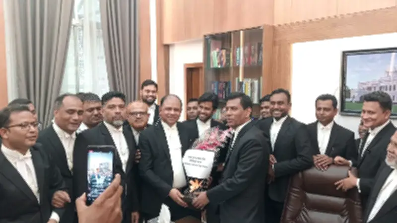 আন্তর্জাতিক অপরাধ ট্রাইব্যুনালে নতুন চিফ প্রসিকিউটর হিসেবে দায়িত্ব নিলেন মো. আমিনুল ইসলাম