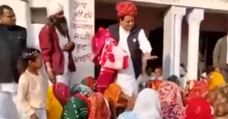 বিজেপি নেতার মুসলিম নারীদের কম্বল না দেওয়ার ভিডিওতে তীব্র প্রতিক্রিয়া, কংগ্রেসের তীব্র নিন্দা