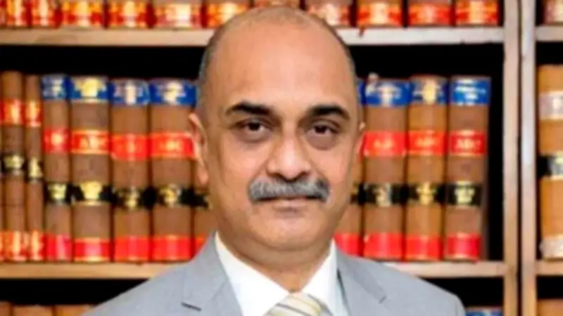 বাংলাদেশে অনলাইন শিক্ষার ভবিষ্যৎ: নতুন সম্ভাবনা ও চ্যালেঞ্জ