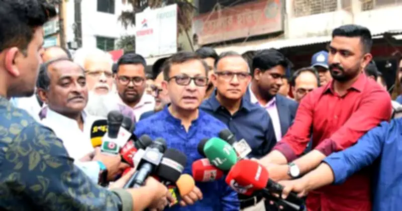 বাণিজ্যমন্ত্রীর আশ্বাস: বাজার ব্যবস্থাপনায় ইতিবাচক পরিবর্তন আসছে, রমজানে অতিরিক্ত দাম নেবেন না