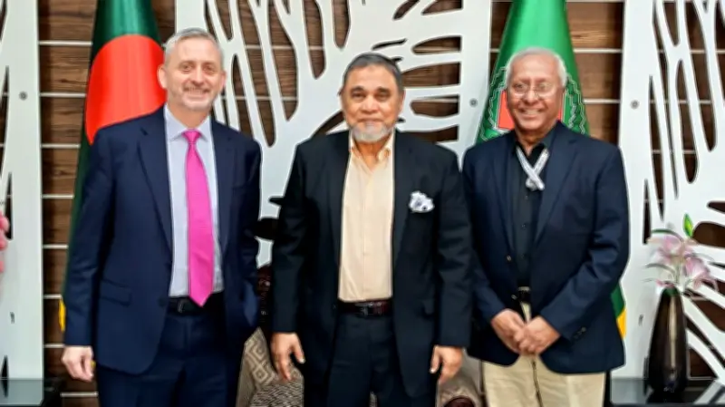 বাংলাদেশে অনলাইন শিক্ষার ভবিষ্যৎ: নতুন নীতিমালা ও চ্যালেঞ্জ