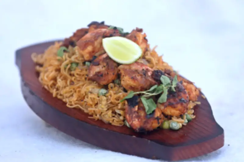 গ্রিলড প্রন চাওমিন: মজাদার রেসিপি ও সহজ প্রণালী